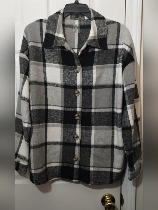 Gameday Couture Nebraska Huskers Plaid Black/White Shacket Jacket - Picture 4 of 15